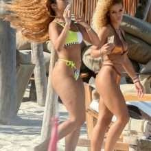 Jena Frumes et Jilly Anais en bikini au Mexique