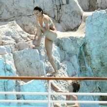 Michelle Rodriguez en bikini à l'Eden Roc