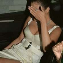 Selena Gomez exhibe son décolleté lors du 72eme Festival de Cannes