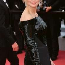 Virginie Efira lors de la première de "Sibyl" au Festival de Cannes