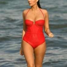 Zita Vass en maillot de bain à Miami Beach
