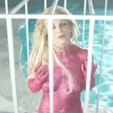 Britney Spears à moitié nue dans son dernier clip vidéo