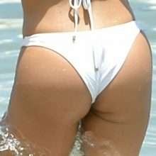 Diane Guerrero en bikini à Maui