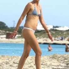 Isabel Vollmer en bikini à Formentera