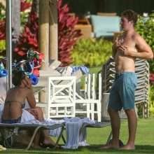 Keleigh Sperry en bikini à Maui