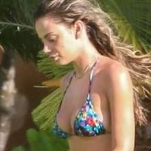 Keleigh Sperry en bikini à Maui