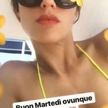 Michelle Hunziker en bikini à Forte Dei Marmi