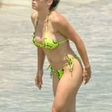 Milica Krstic en bikini à Mykonos