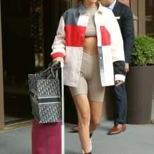 Bella Hadid dans un collant très serré à New-York