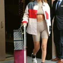 Bella Hadid dans un collant très serré à New-York