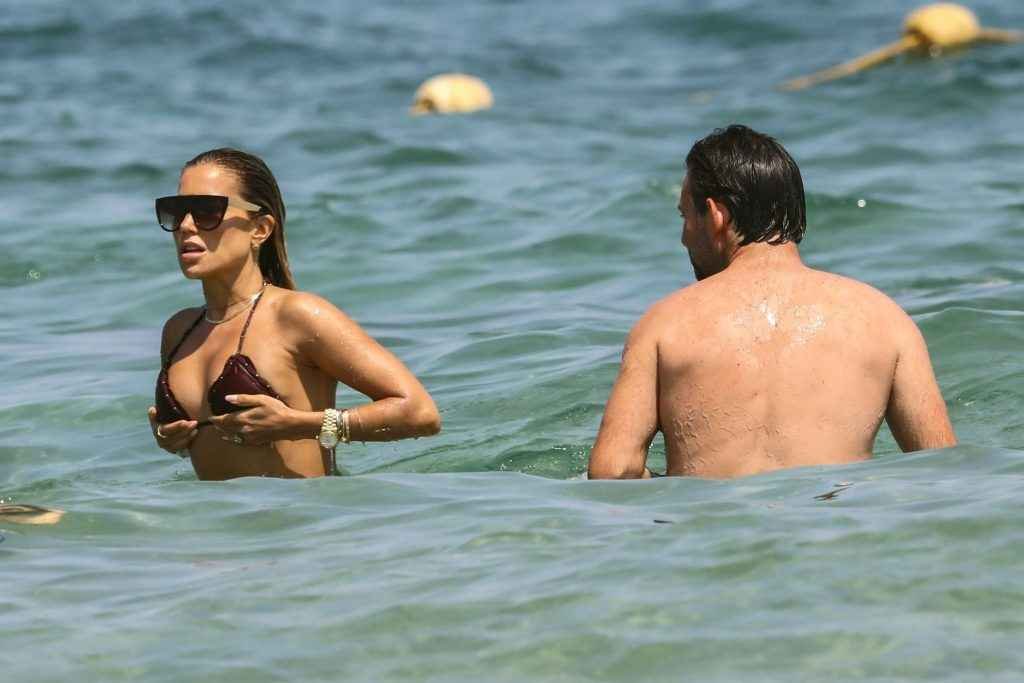 Sylvie Meis en bikini à Saint-Tropez