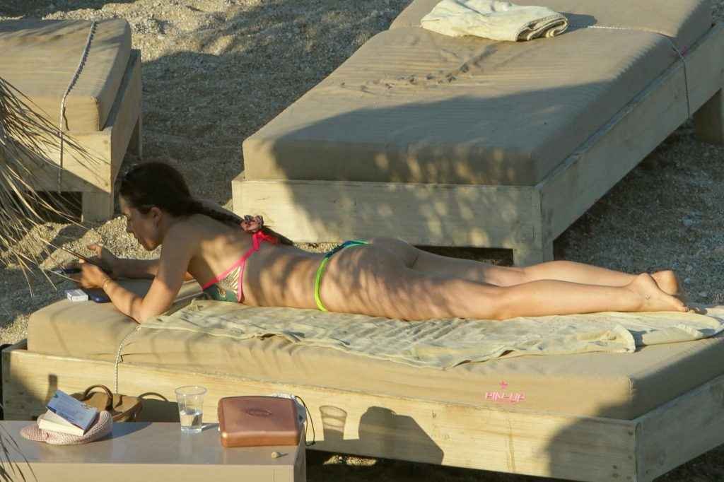 Aurora Ramazzotti en bikini à Mykonos