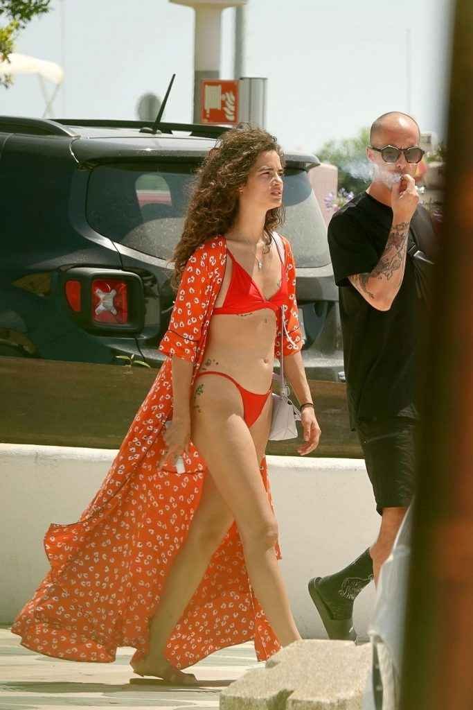 Chiara Scelsi en bikini à Ibiza
