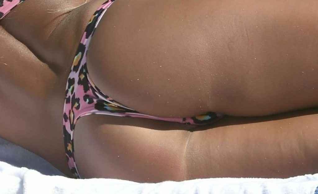 Christine McGuinness en bikini en Espagne