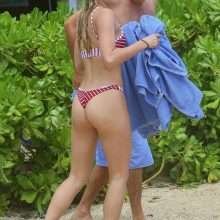 Josie Canseco en bikini à Hawaii