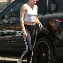 Kristen Stewart se balade sans soutien-gorge à Los Angeles