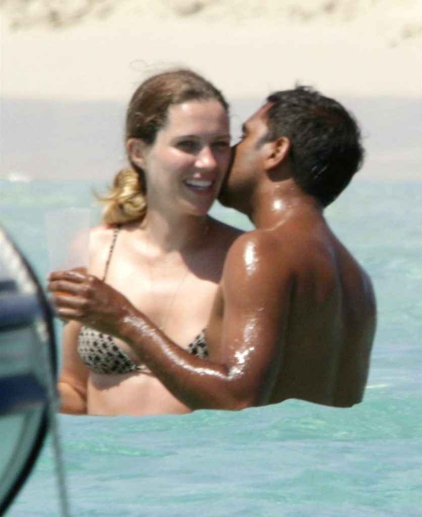 Serena Skov Campbell seins nus à Formentera