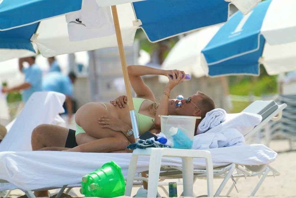 Eugénie Bouchard en bikini à Miami