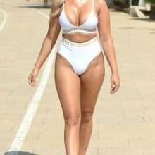 Georgia Cole en bikini à Ibiza