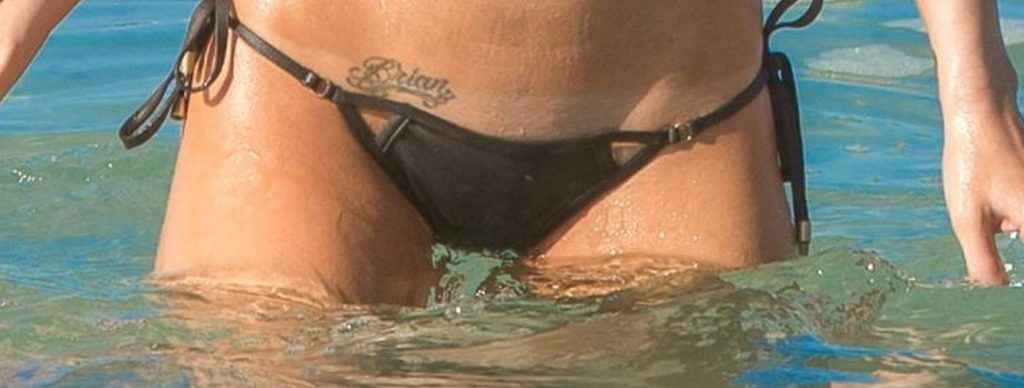 Megan Fox en bikini à Hawaii