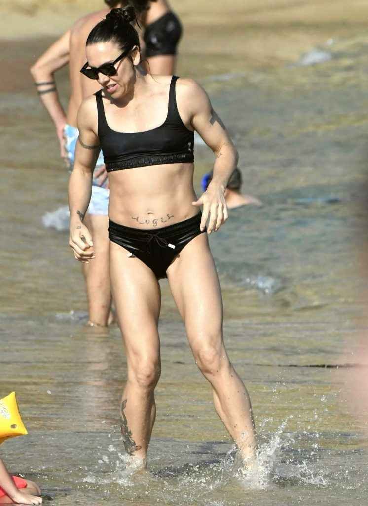 Melanie Chisholm en bikini à Mykonos