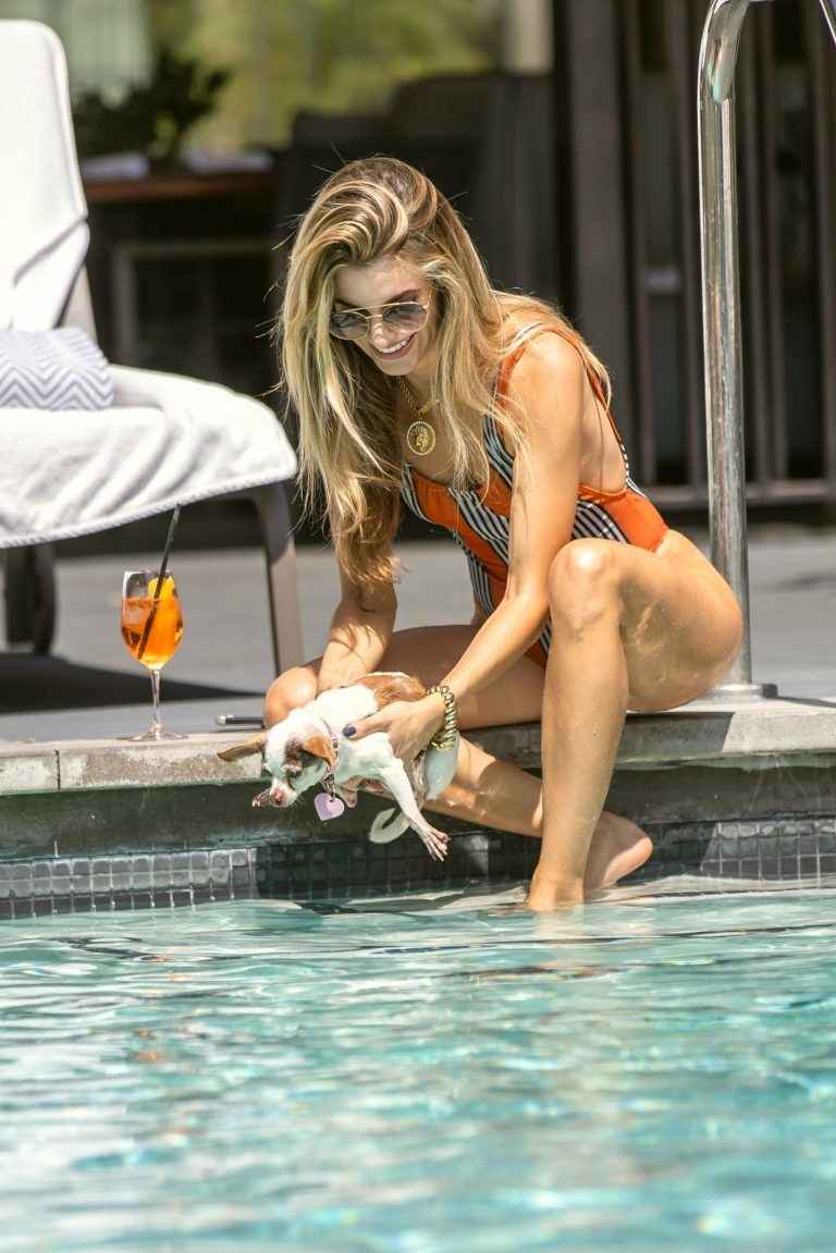 Rachel McCord en maillot de bain à Hollywood