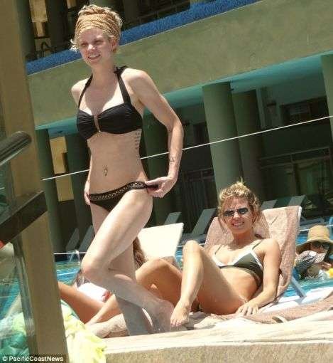 AnnaLynne McCord en bikini au Mexique