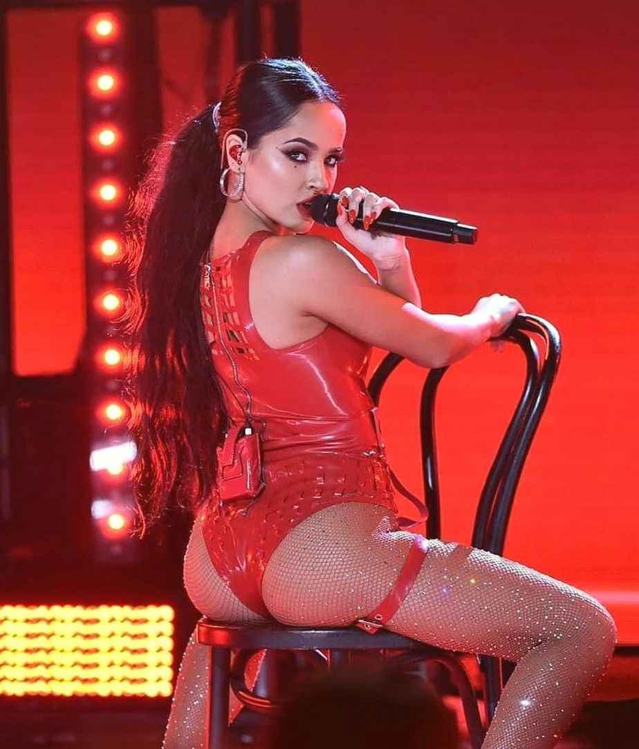 Becky G sexy aux Latin Music Awards