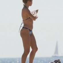Lottie Moss en bikini à Venice Beach