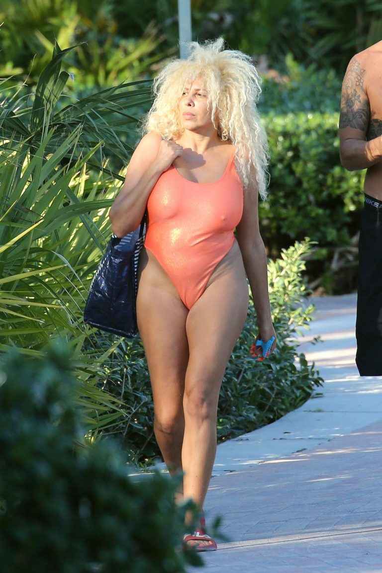 Afida Turner en maillot de bain à Miami