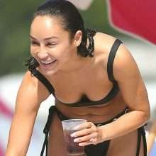 Cara Santana en bikini à Miami
