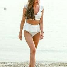 Daniele Lloyd en bikini à Dubaï