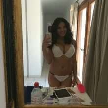 Lacey Banghard nue, les photos intimes