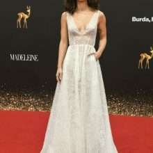 Lena Meyer-Landrut sans soutien-gorge aux Bambi Awards