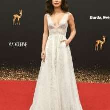 Lena Meyer-Landrut sans soutien-gorge aux Bambi Awards