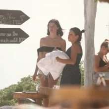 Bela Banos en bikini à Tulum