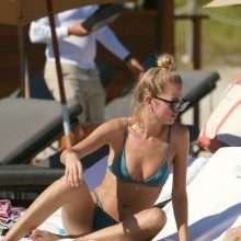 Daphne Groeneveld en bikini à Miami