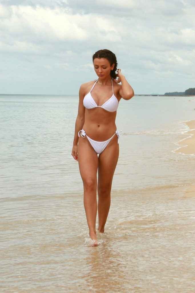 Kady McDermott en bikini à Phuket