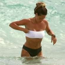 Laura Matamoros en maillot de bain à Miami