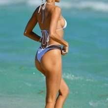 Nicole Williams en bikini à Miami