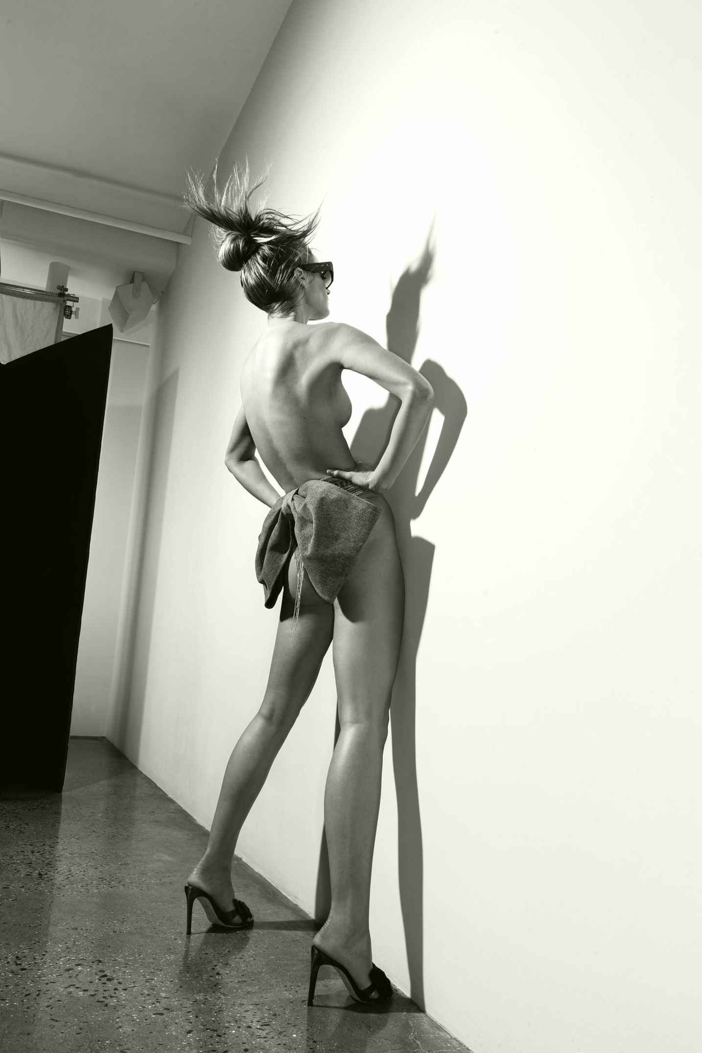 Kate Bock nue dans Maxim