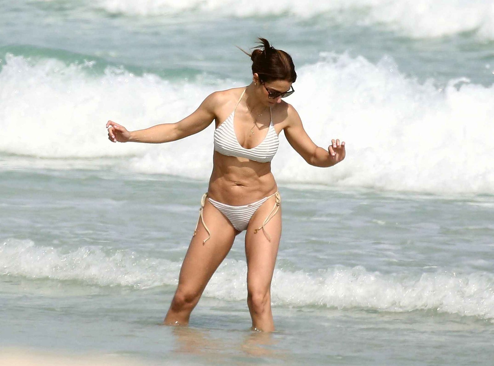 Valentina Bilbao en bikini à Miami