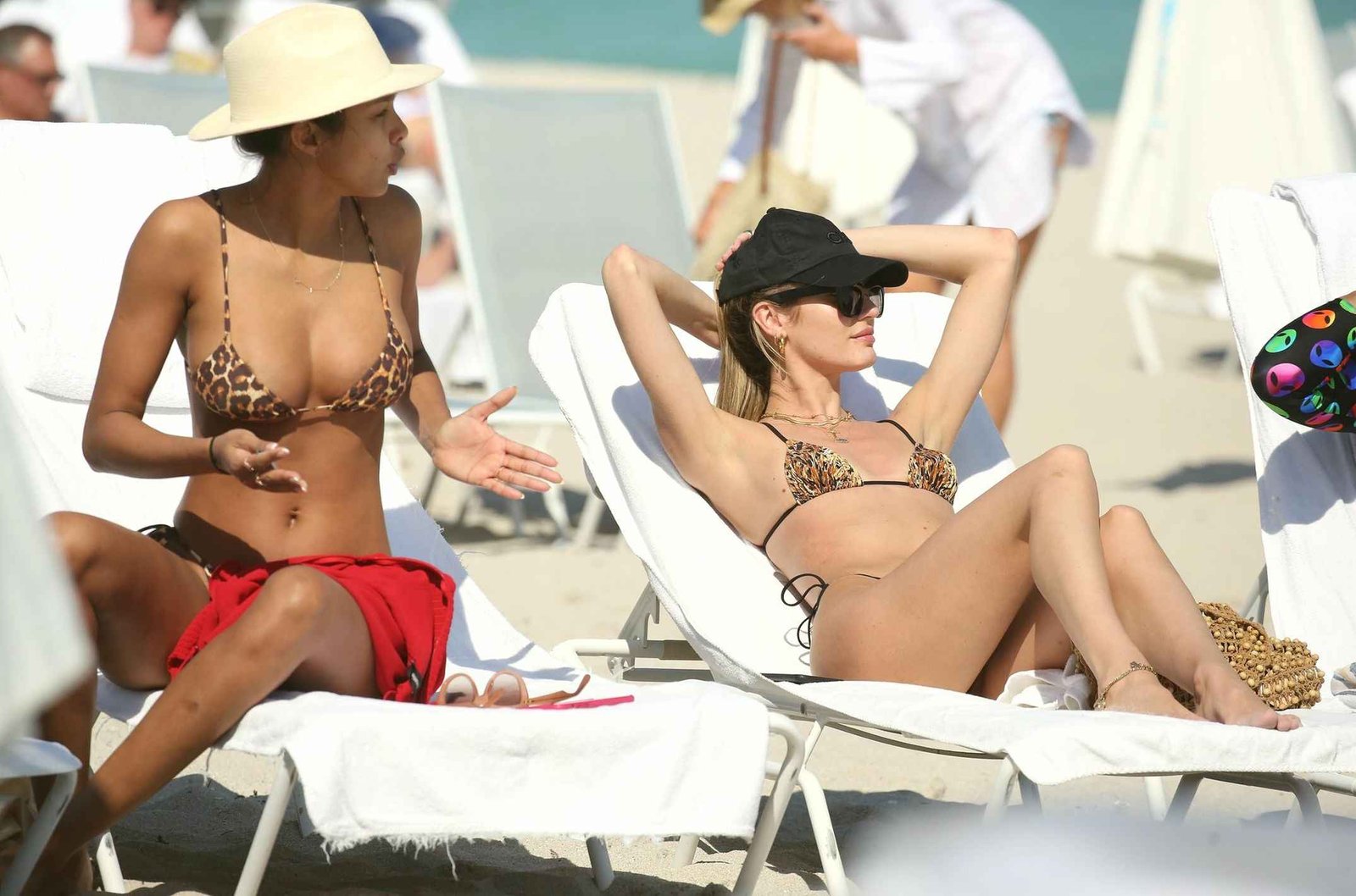 Candice Swanepoel et Lais Ribeiro en bikini à Miami