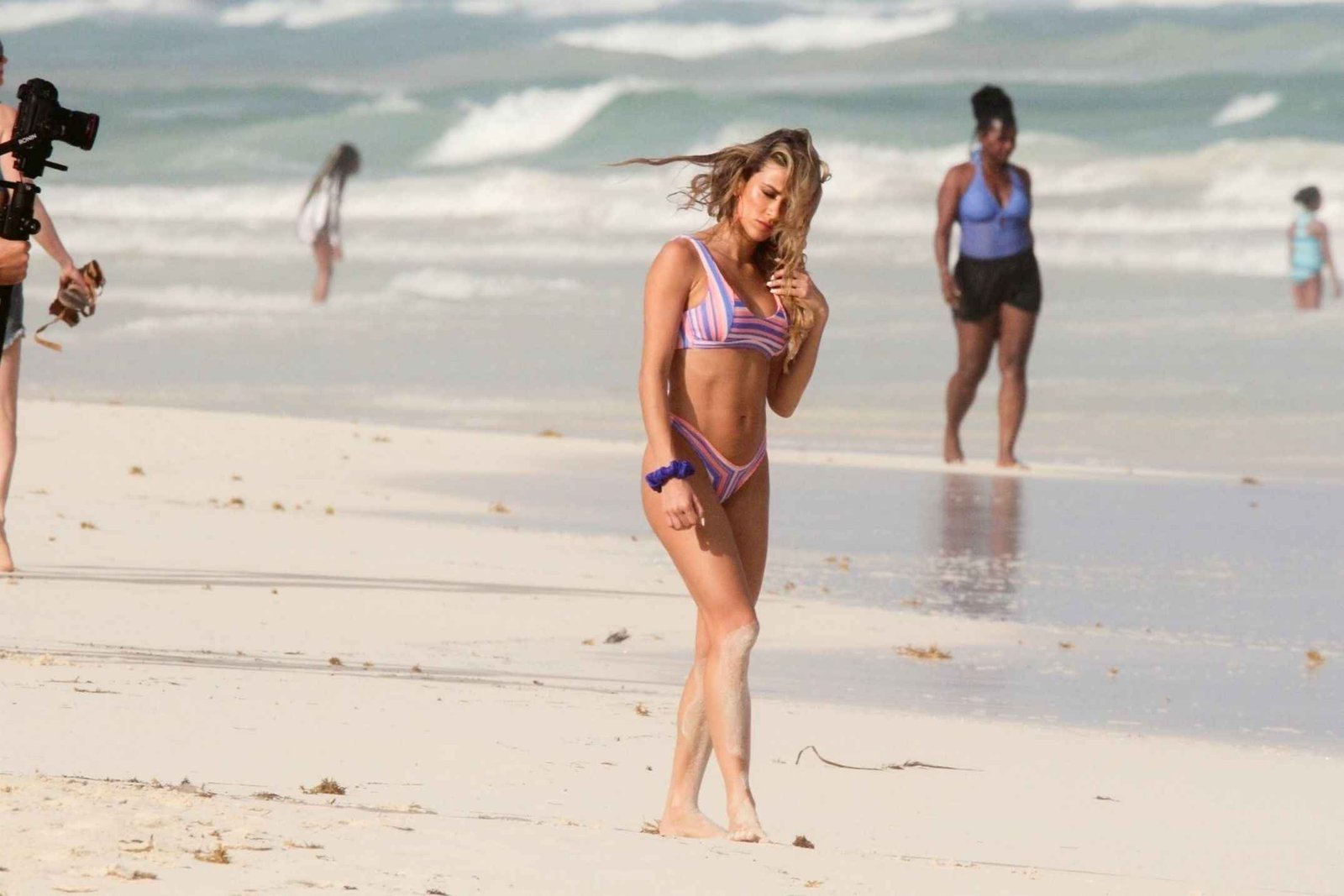 Cindy Prado en bikini au Mexique