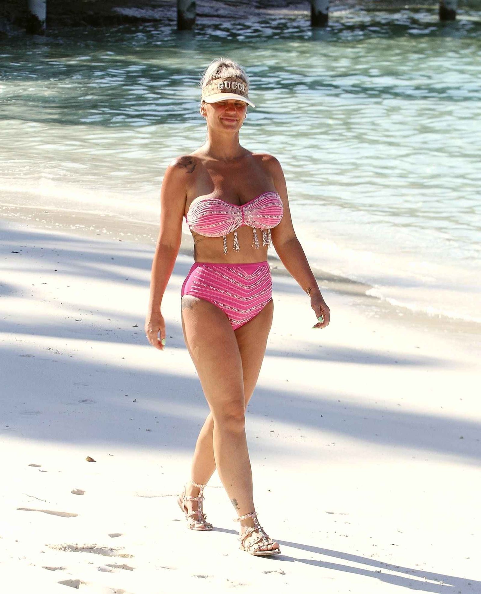 Kerry Katona en bikini aux Maldives