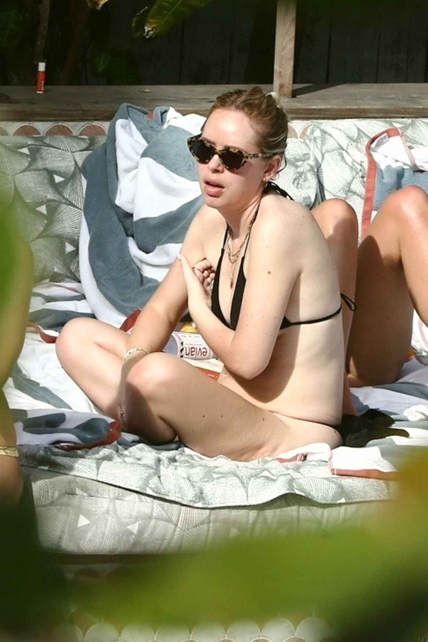 Tanya Burr en bikini à Miami