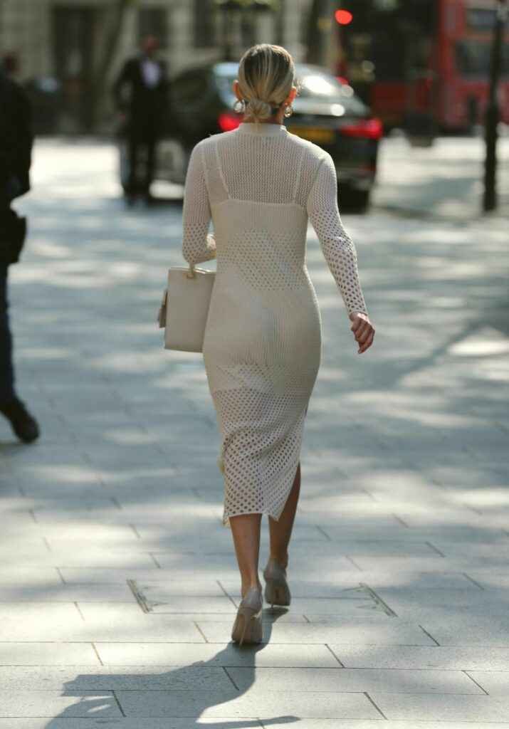 Ashley Roberts sexy à Londres