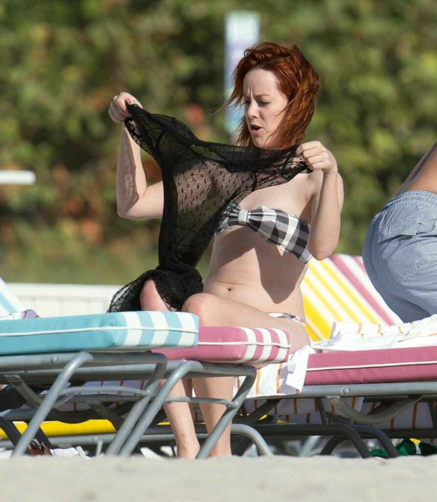 Jena Malone en bikini à Miami