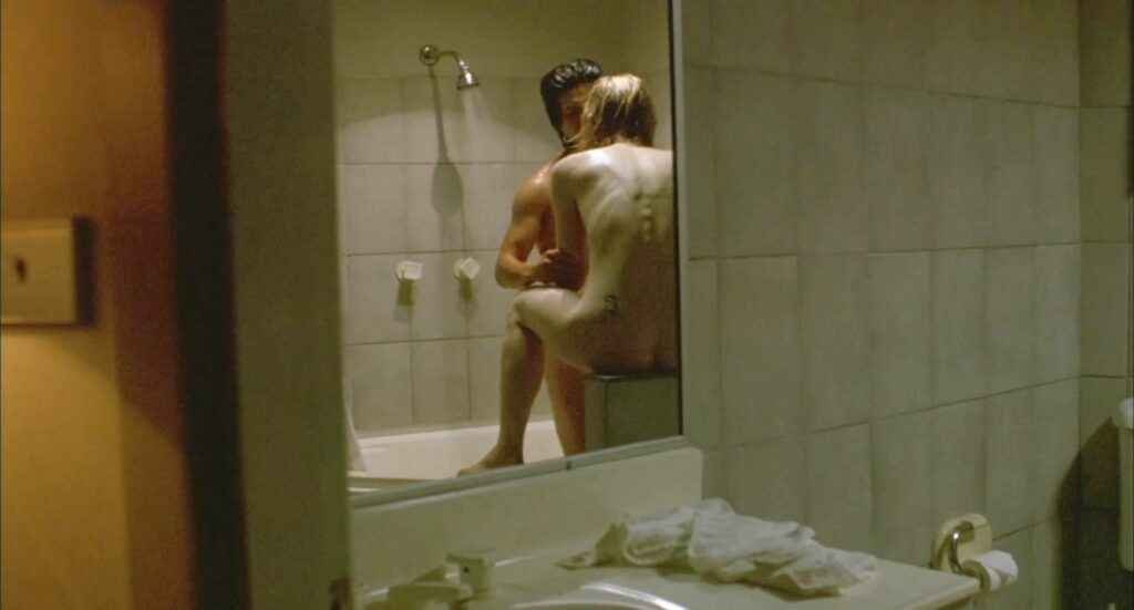 Cate Blanchett nue dans Allure