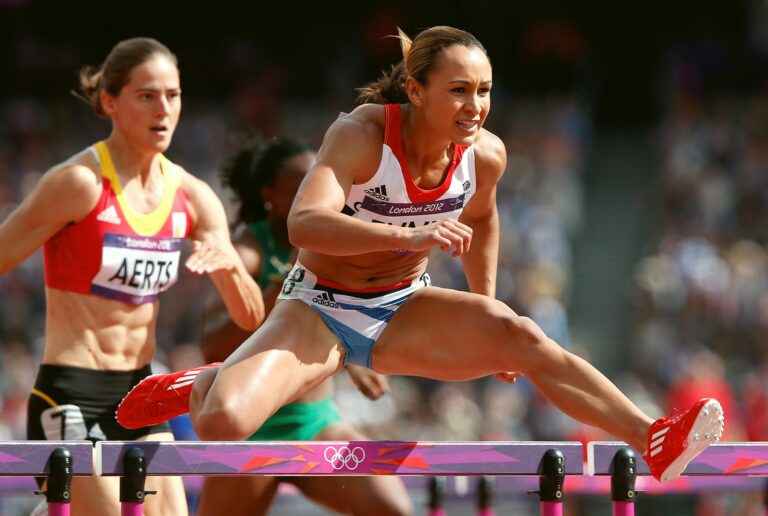 Jessica Ennis Hill sexy sur la piste d’athlétisme